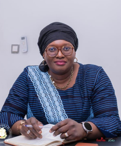 DRE. SARATA KANDÉ